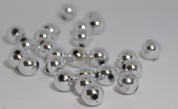 Dekorační perly stříbrné