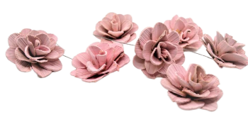 Květ z dřevěné dýhy růžový